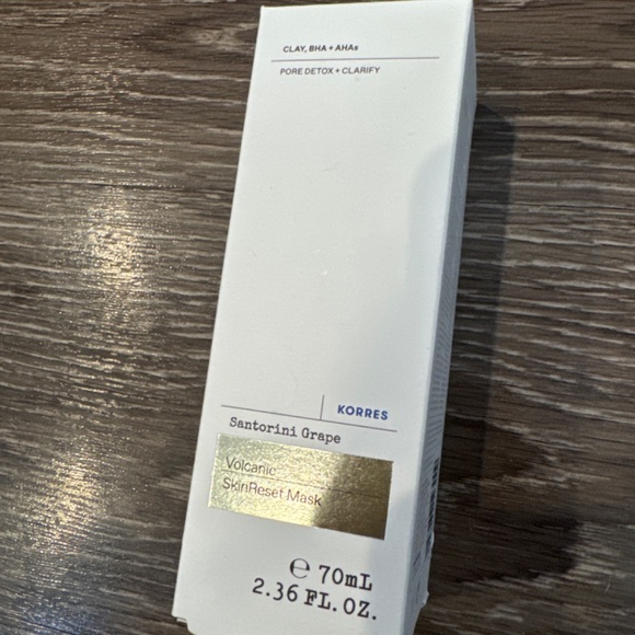 KORRES Santorini Grape Volcanic Skin Reset Mask 70ML - Picture 3 of 3